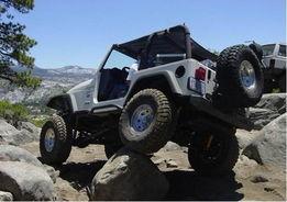 国产卢比肯越野视频,征服崎岖路况展现卓越性能  第1张